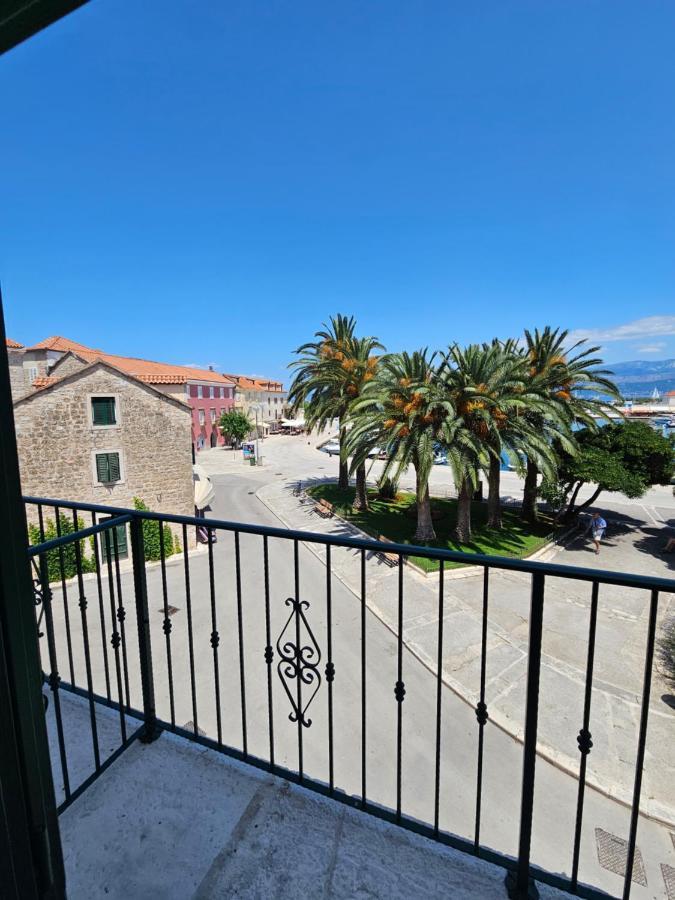 Apartman Eli Supetar Exterior photo